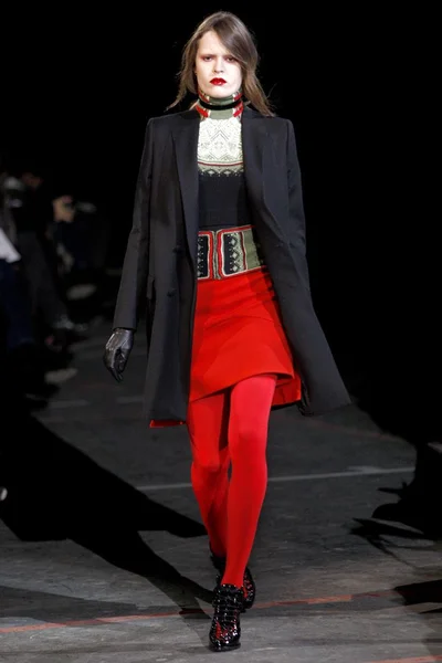 Look 20
